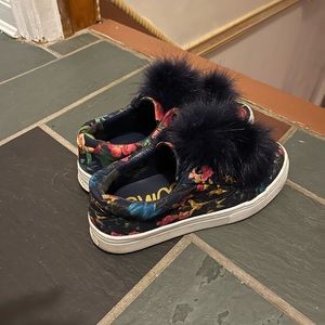 Sam Edelman sneakers wort pompom like new wore maybe a couple times no tears